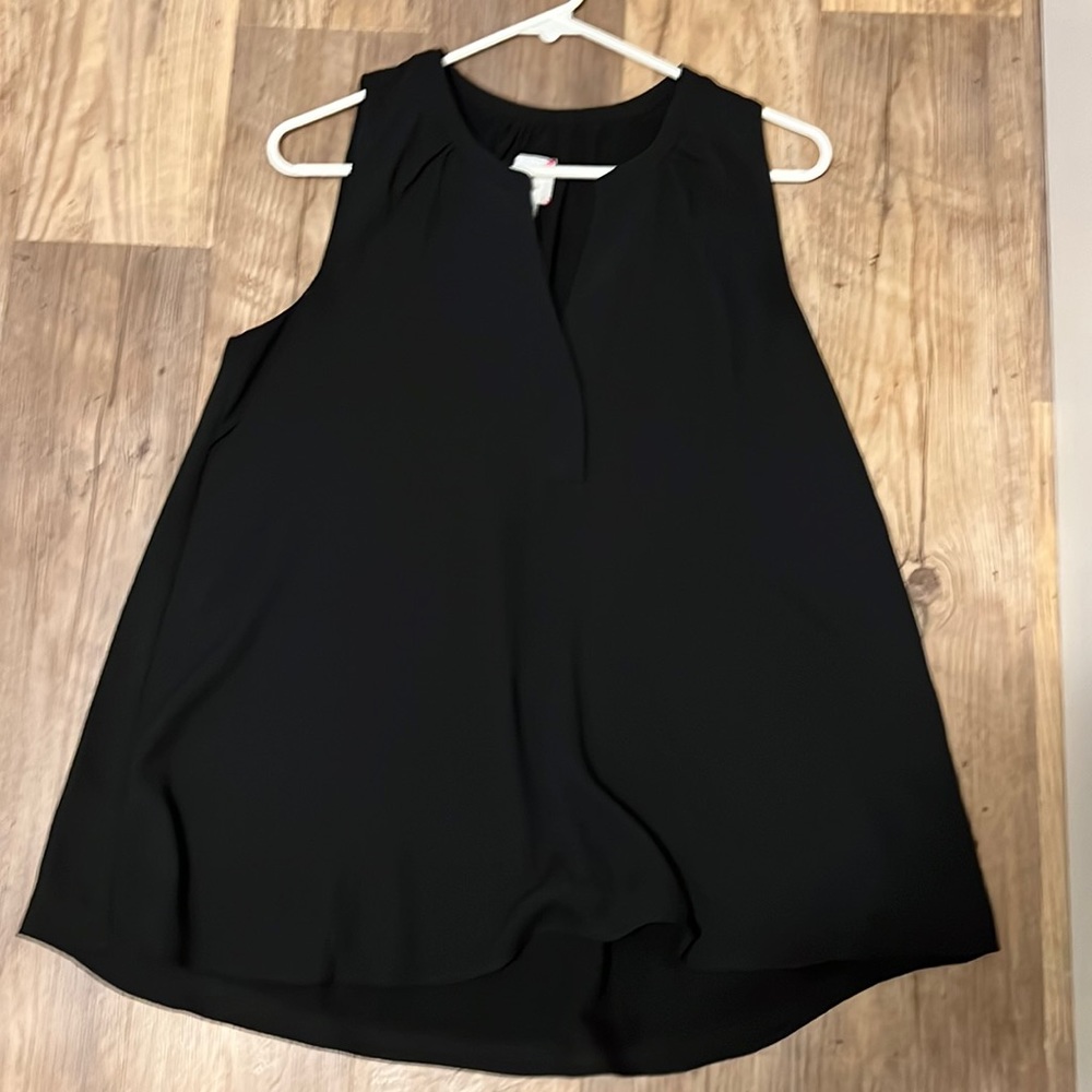 Hatch maternity blouse x2